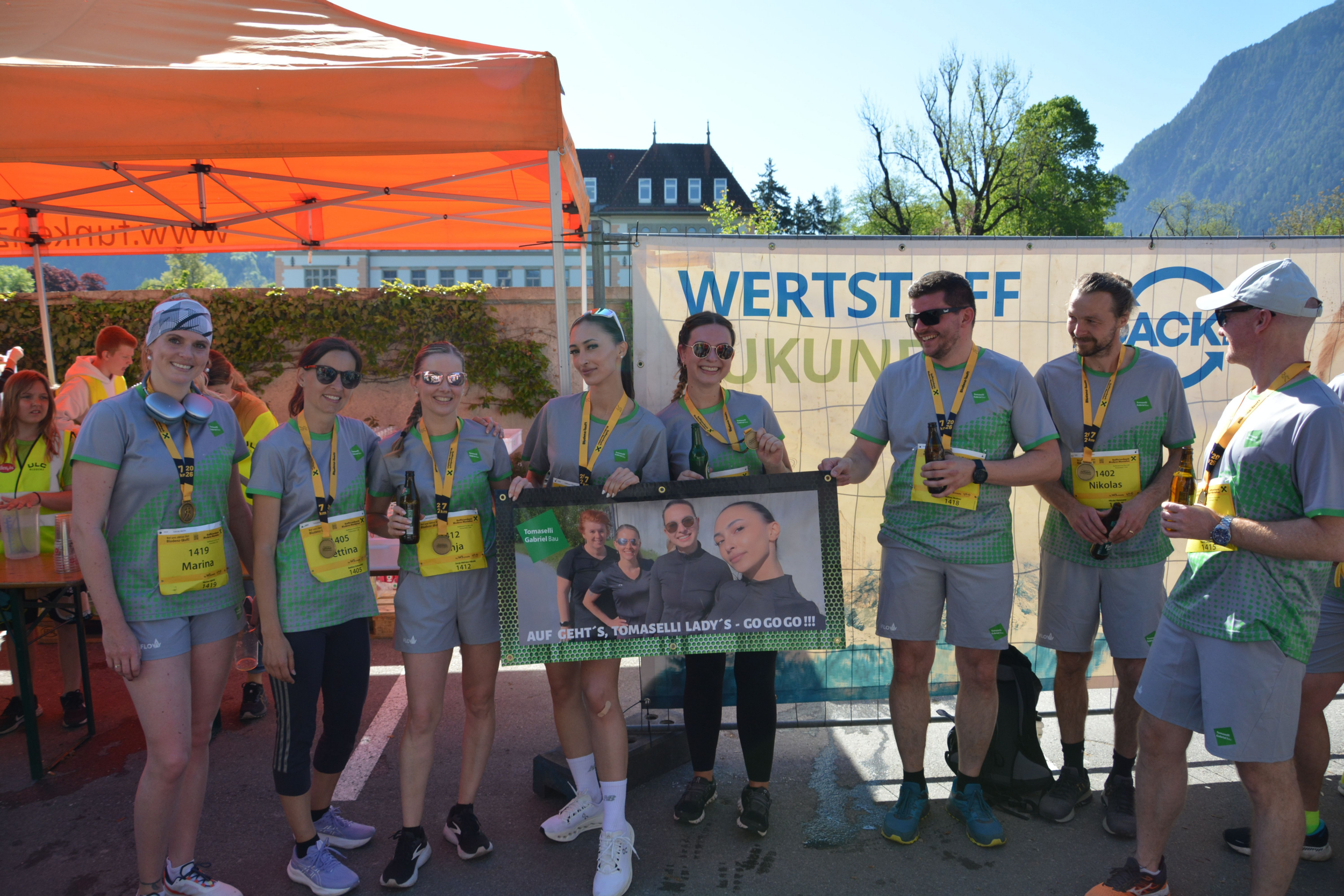 Gemeinsam unterwegs bei Bludenz läuft5