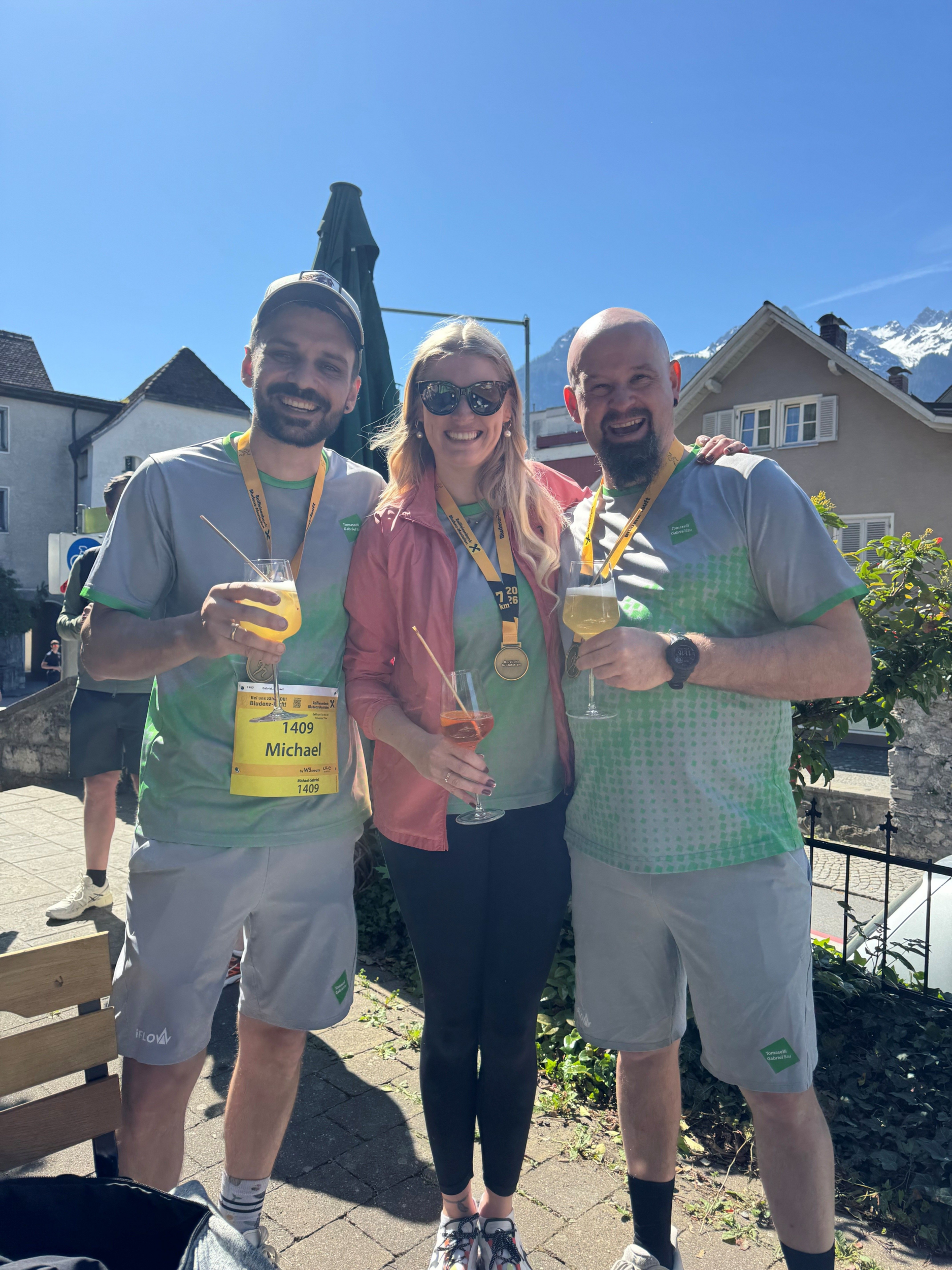 Gemeinsam unterwegs bei Bludenz läuft2