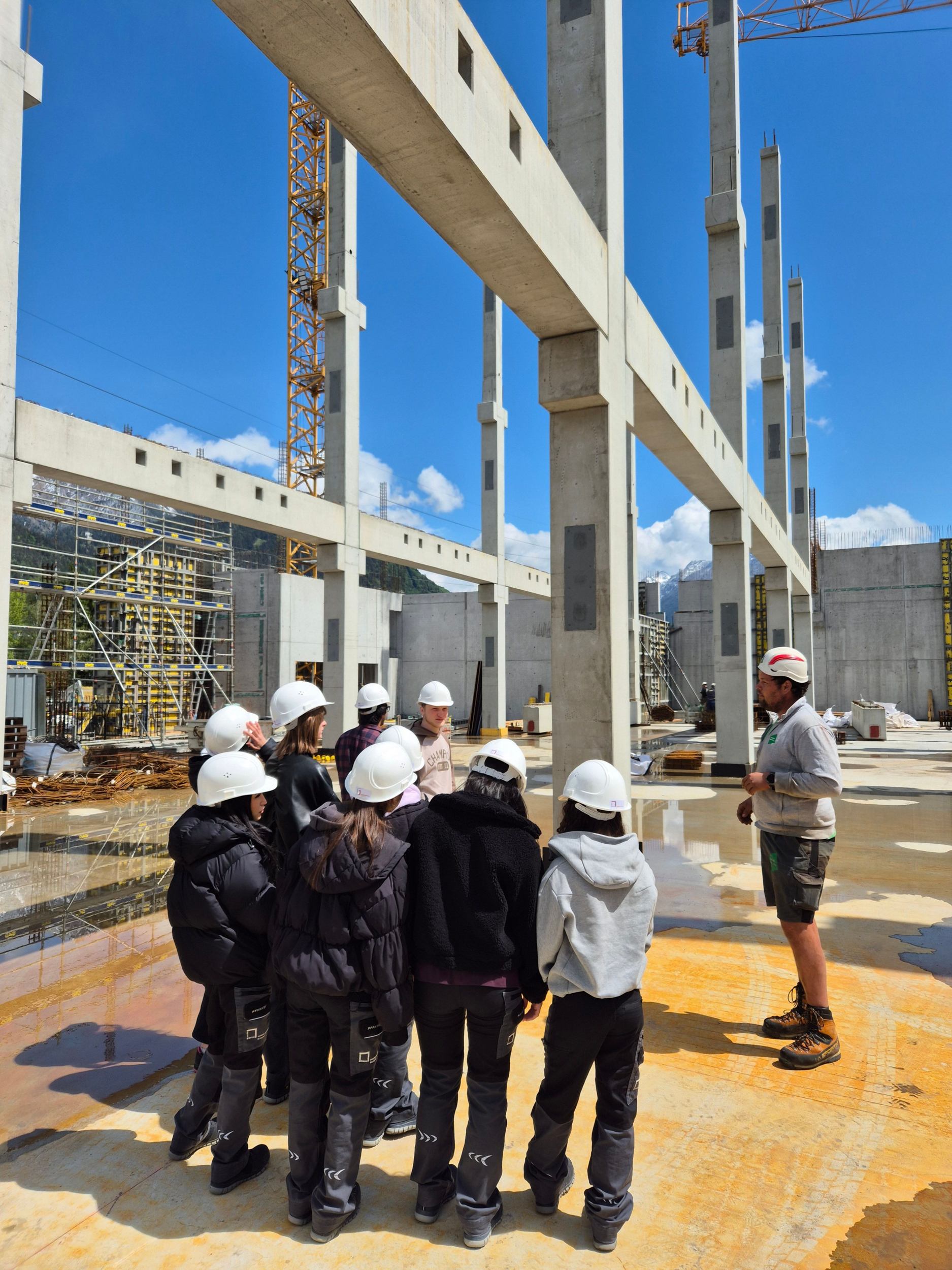 Einblicke in die Praxis auf unserer Baustelle in Nüziders2